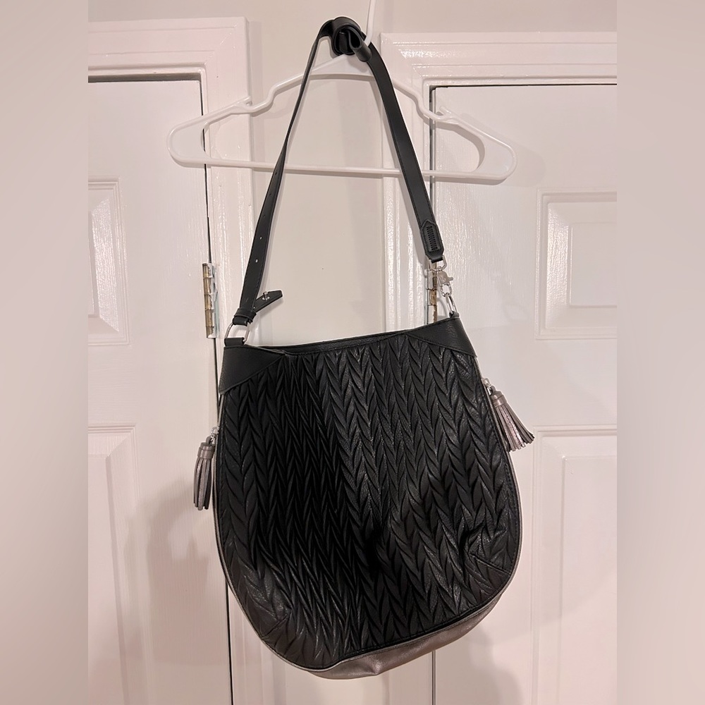 Stella and Dot large crossbody black